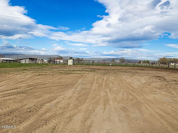 4th image of Nna Progressive Rd