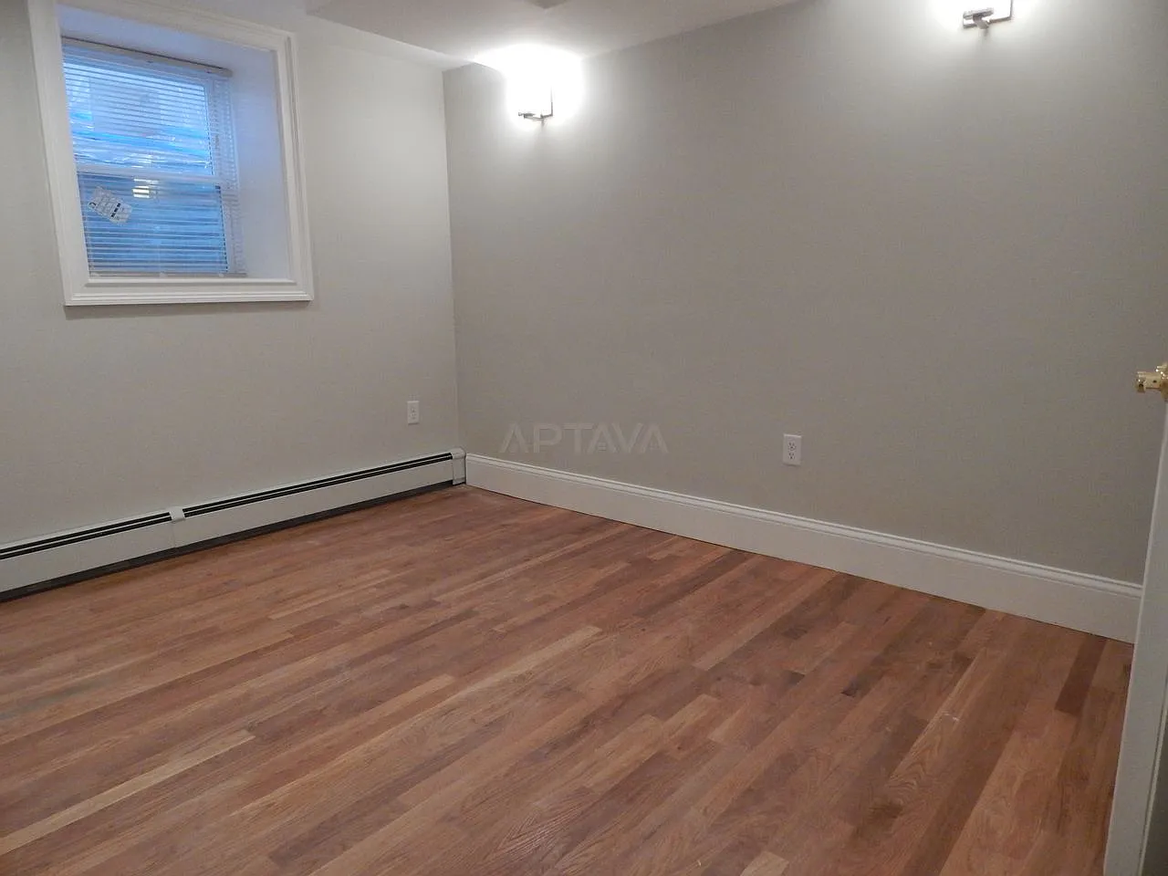 5 bed, $5,200 — Photo 2