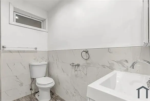 1220 Pembroke St #3R — Photo 2