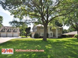5929 Norman Rd, Lincoln, NE 68512