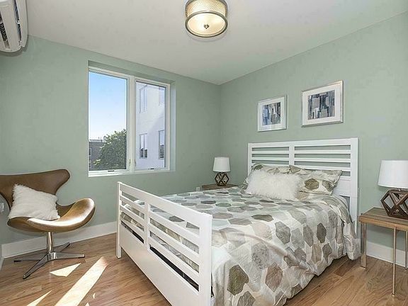 4th image of 115 Erasmus St #45K