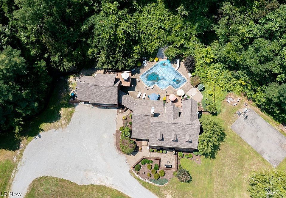 5262 Peace Valley Rd, Rogers, OH 44455 | Zillow