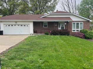 1706 N Leonard Rd, Saint Joseph, MO 64506