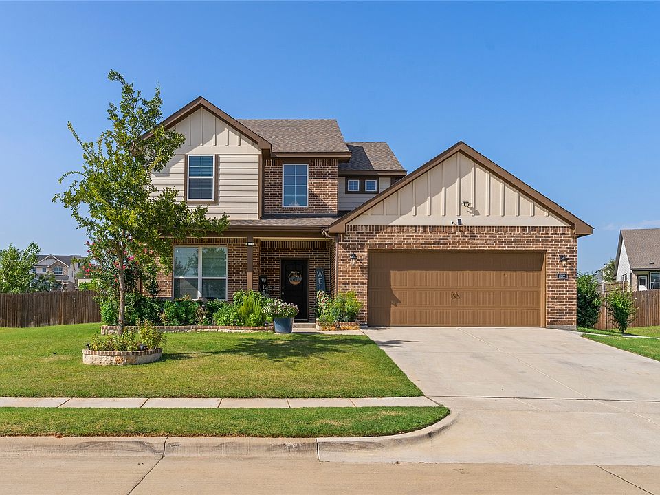 1st image of 832 Feather Edge Dr