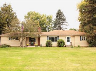 372 Springcrest Dr, Akron, OH 44333