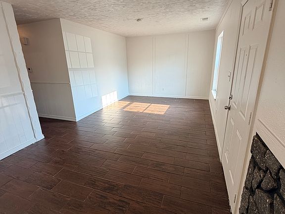 2nd image of 1916 N Wilburn Ave