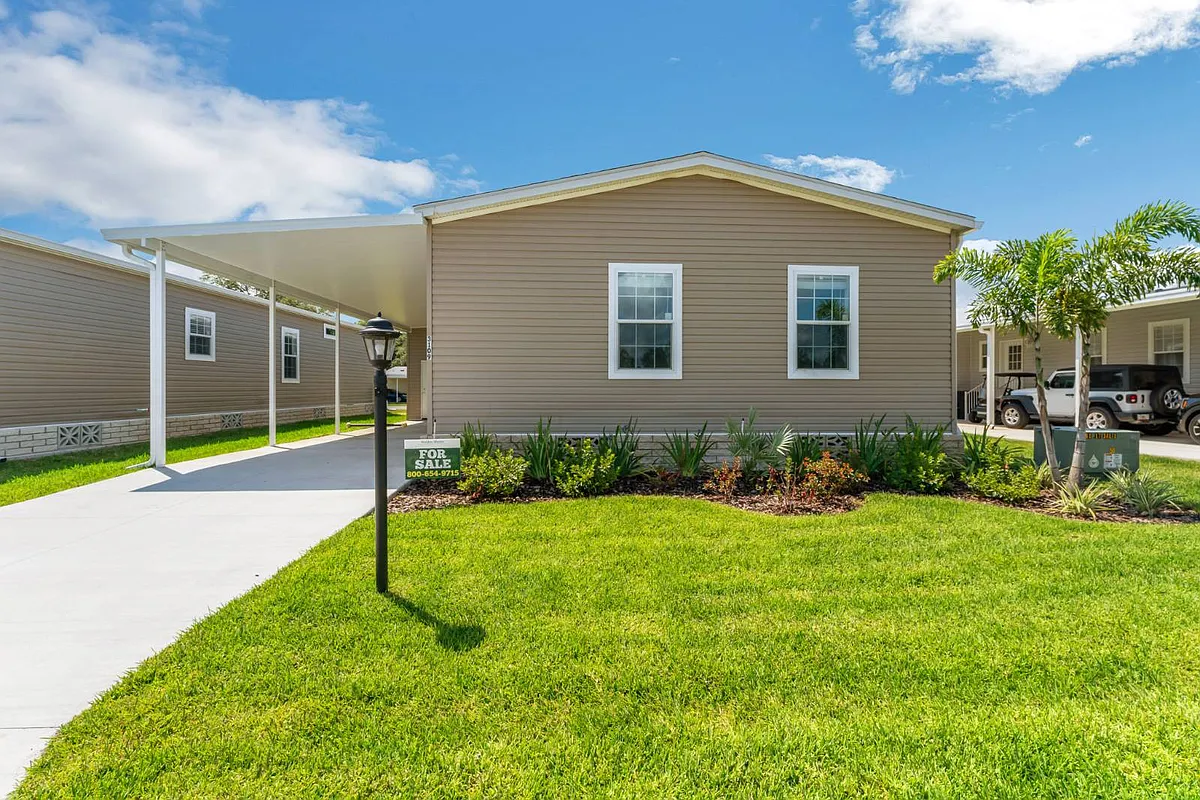 Building Photo - 3109 Walden Shores Loop #219
