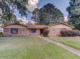 103 Bottino Dr, Vicksburg, MS 39180