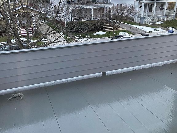 3rd image of 1584 Orchard Grove Ave #2
