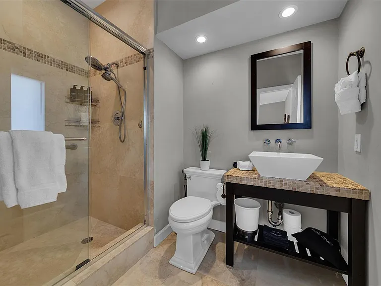 616 Riviera Isle Dr — Photo 11