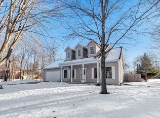 104 Riverwood Ct, Mishicot, WI 54228