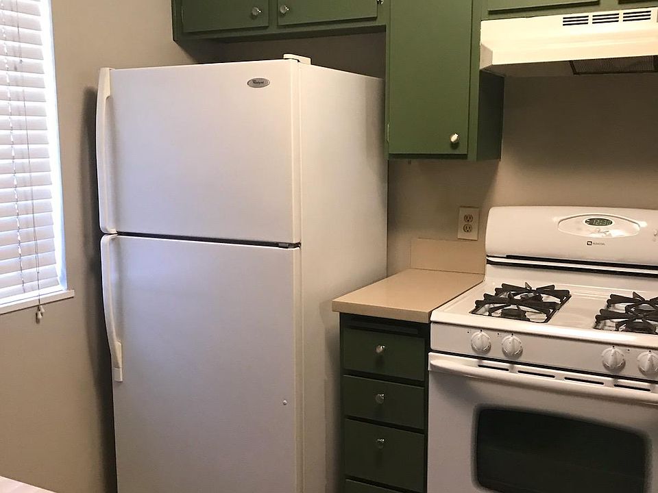 Kitchen with Quartz countertops