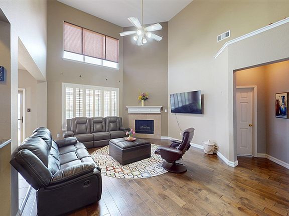 4th image of 5848 Somerton Dr