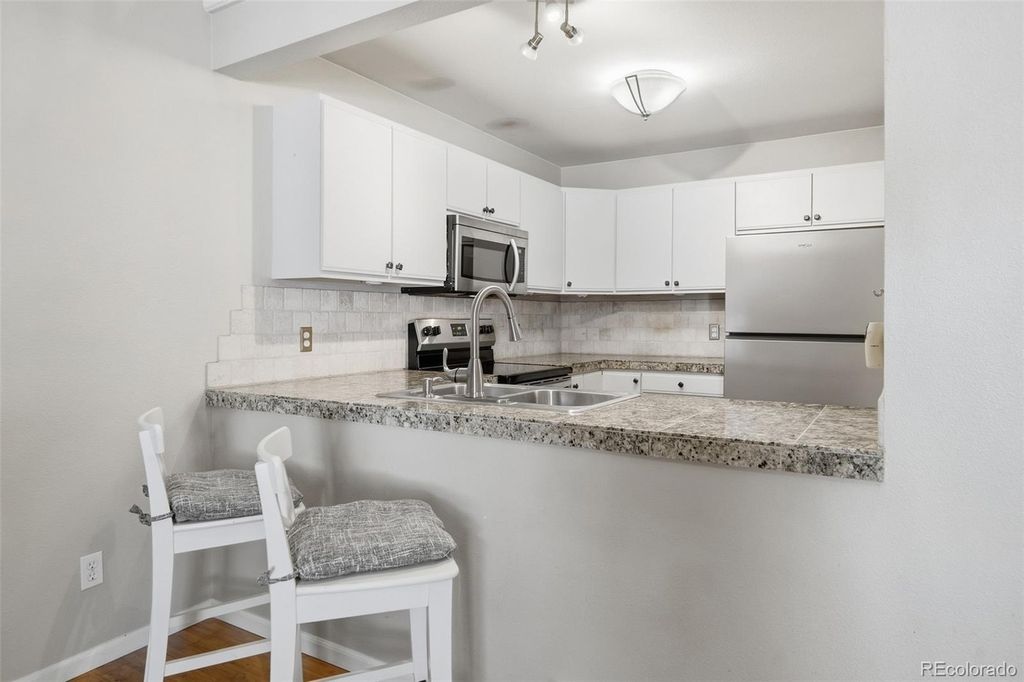 2929 Ross Drive #R64