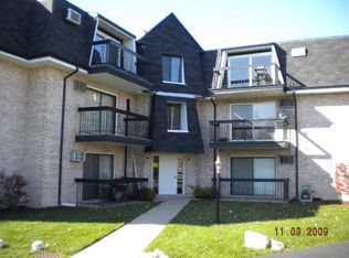 7000 Mather Ave APT 101, Chicago Ridge, IL 60415