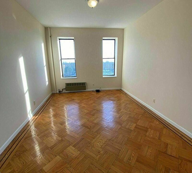 1st image of 725 70th St #F7