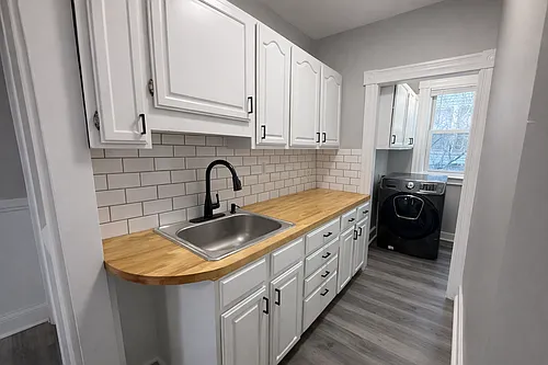 49 Belden St Photo 1