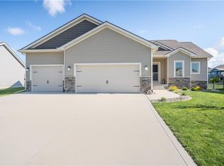 2014 NW 24th St, Ankeny, IA 50023