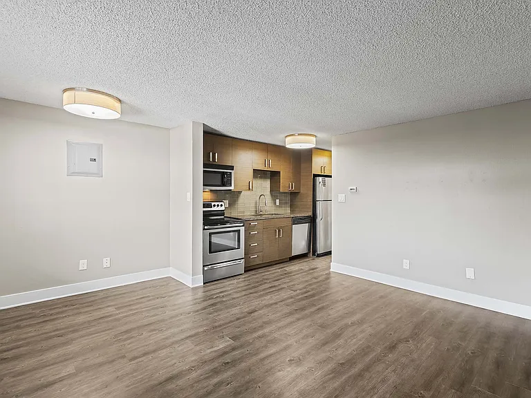 Pearl Apartments — Photo 37