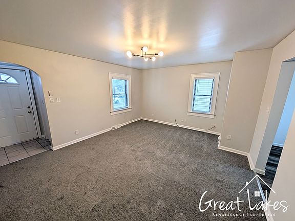 3rd image of 28311 Essex St