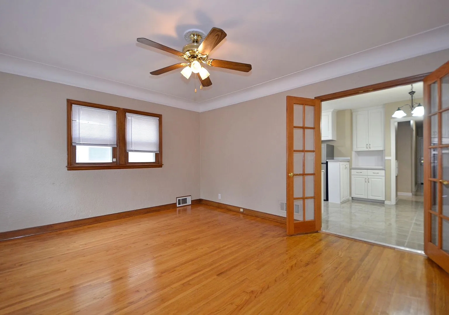 4329-4331 Thomas ave N - TPO — Photo 2