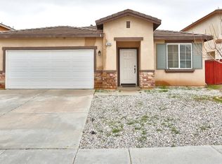 14255 Dry Creek St, Hesperia, CA 92345