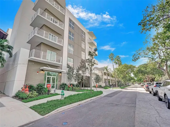 1938 Jackson St #306, Hollywood, FL 33020