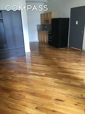 Rented by Compass | media 26