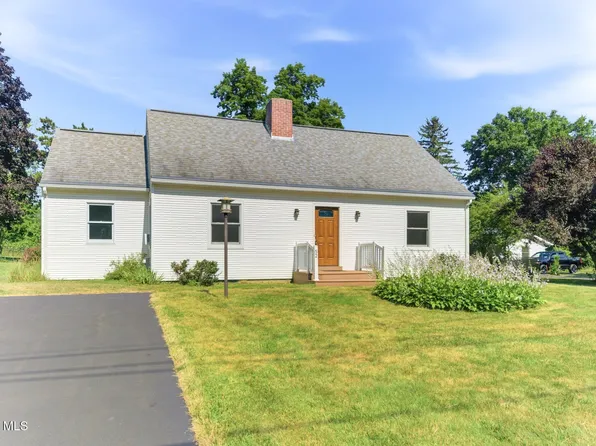 52 Willow Street, Guilderland, NY 12084
