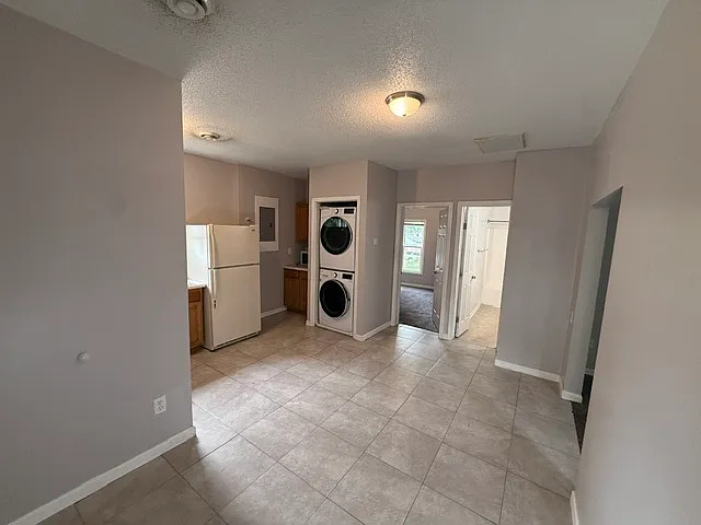 400 S Main St #2 — Photo 15