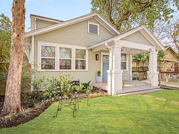 2nd image of 4210 Rusk St