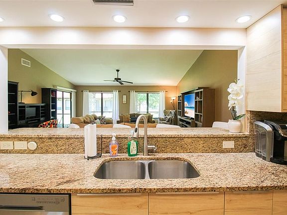 4th image of 3709 Pinecone Ct #167