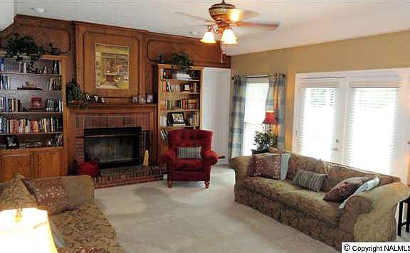 3rd image of 102 Shawnee Dr