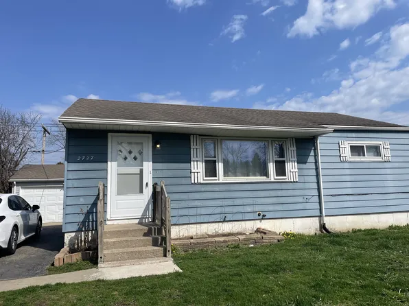 2727 N Elmwood Ave, Waukegan, IL 60087