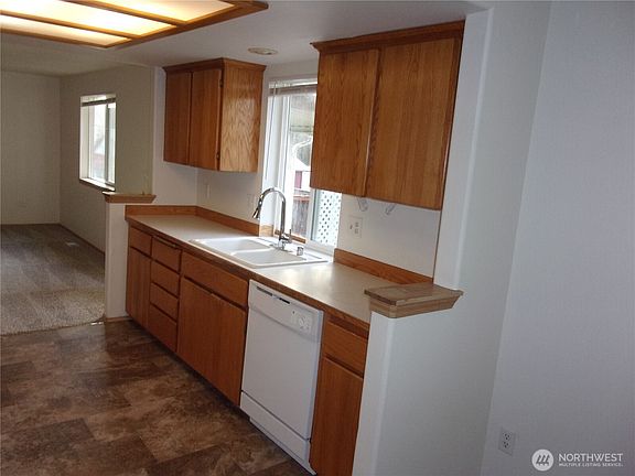4th image of 1128 123rd Street Ct E