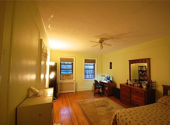 4th image of 10 Nosband Ave APT 5J