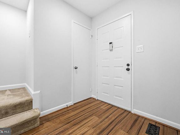 3rd image of 2009 Headlands Cir