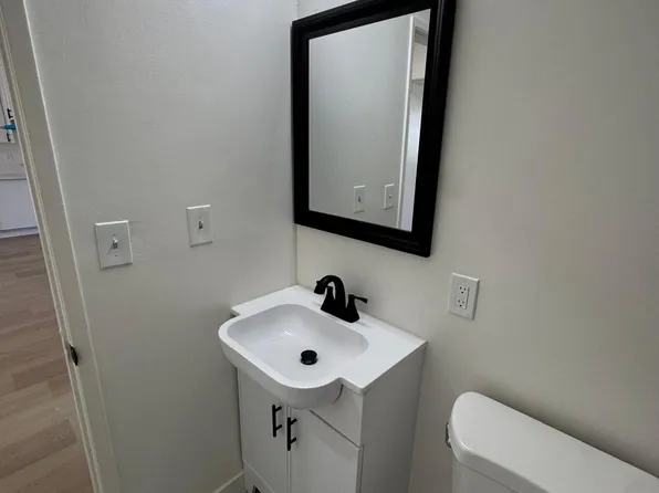 4315 Burns Ave #112, Los Angeles, CA 90029