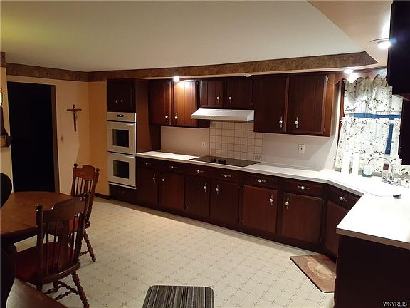 4th image of 54 Hedley St