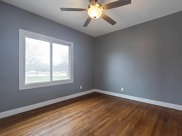 456 Bridge St — Photo 16