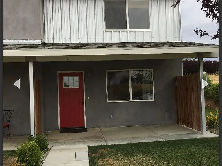 22132 Copper St — Photo 3