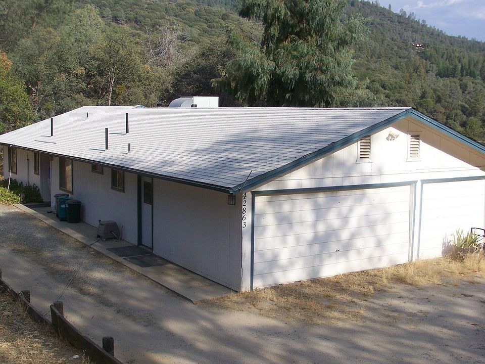 1st image of 42863 Oak Ln