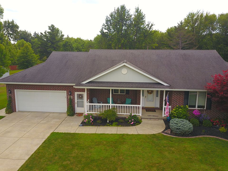 1st image of 273 Pinewood Dr
