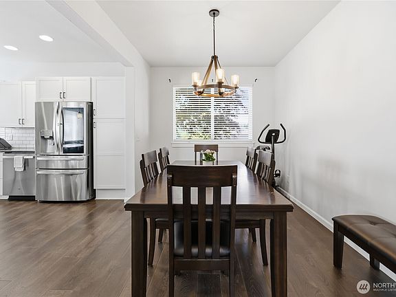 5th image of 6398 Juanita Circle NE
