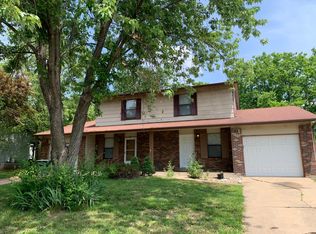 64 Four Winds Dr #A, Saint Peters, MO 63376