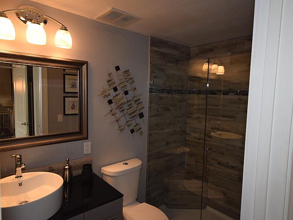 5th image of 930 N Mesa Dr Unit 1012