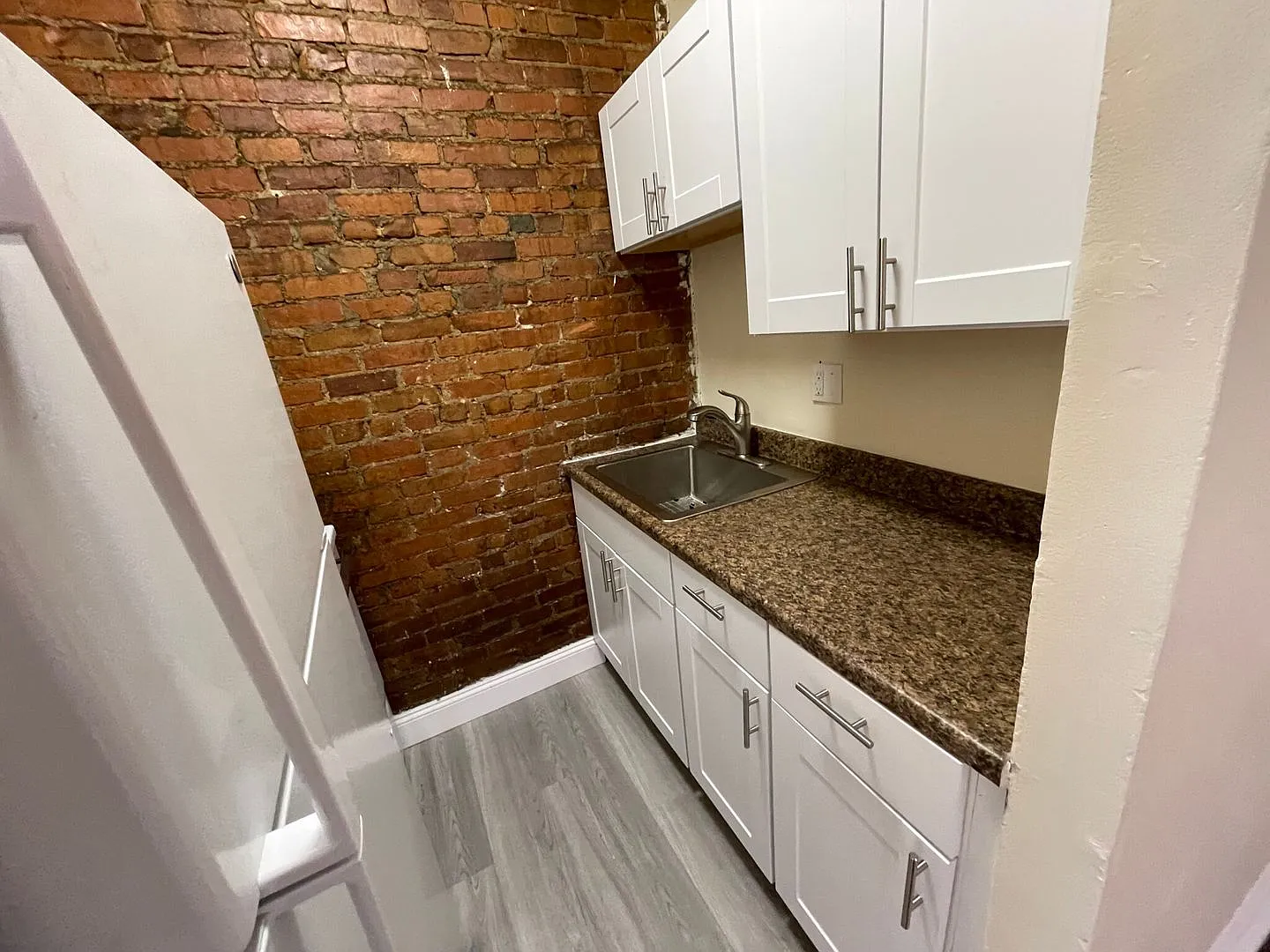 886 Huntington Ave #4D Boston MA 02115 — Photo 2