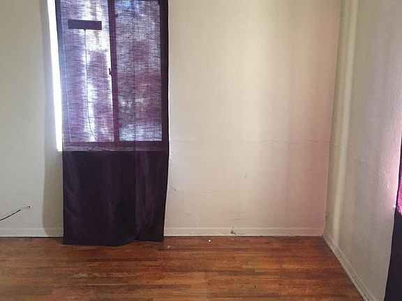 4th image of 2779 W Harvard Ave