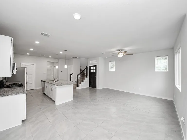 3830 Glossy Lake Dr — Photo 9