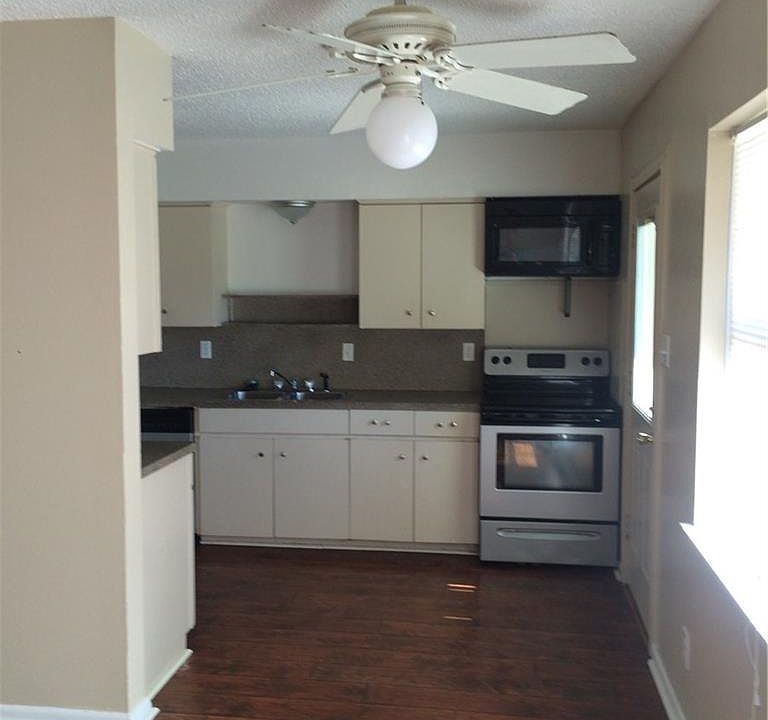 2nd image of 3516 Sunnydale Ln